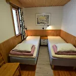 Pyhtaeaen Vuokramoekit Chalet *