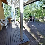 Pyhtaeaen Vuokramoekit シャレー Tuuski