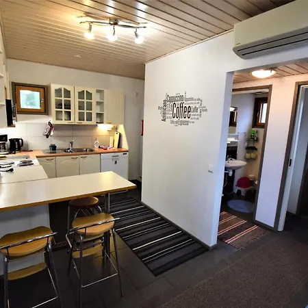 Pyhtaeaen Vuokramoekit