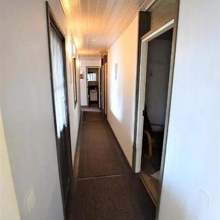 Pyhtaeaen Vuokramoekit Alpesi faház