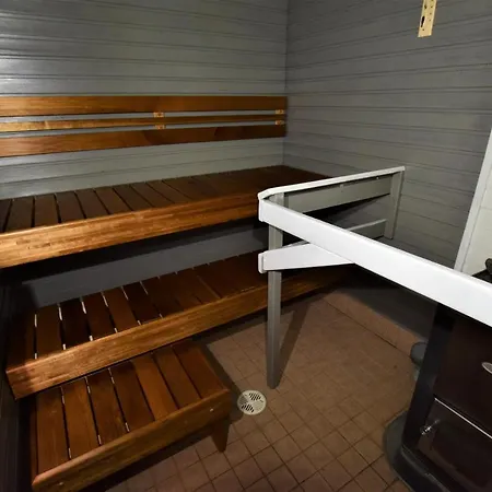 Pyhtaeaen Vuokramoekit Chalet Tuuski