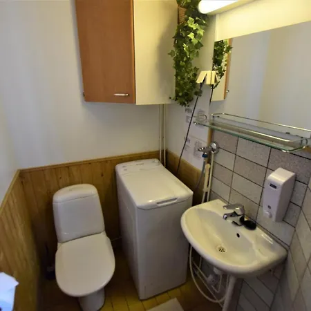 Pyhtaeaen Vuokramoekit Alpesi faház *