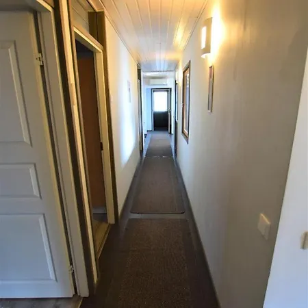 Pyhtaeaen Vuokramoekit Alpesi faház