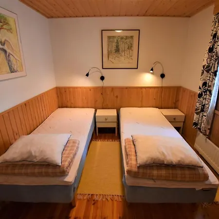 Pyhtaeaen Vuokramoekit *