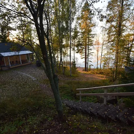 Pyhtaeaen Vuokramoekit Tuuski