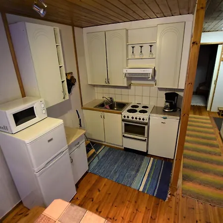 Chalet Pyhtaeaen Vuokramoekit Tuuski