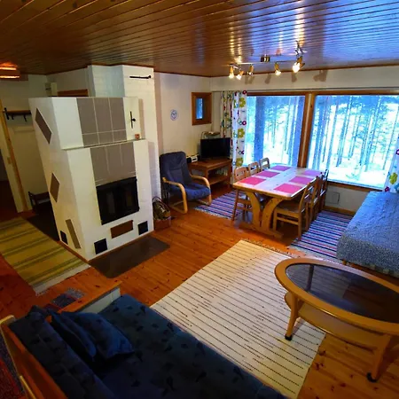 Pyhtaeaen Vuokramoekit Chalet *