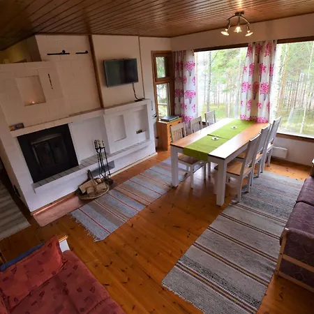 Pyhtaeaen Vuokramoekit Tuuski