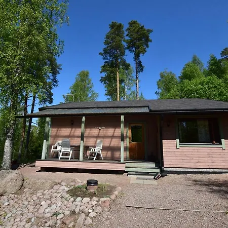 Pyhtaeaen Vuokramoekit Alpesi faház *