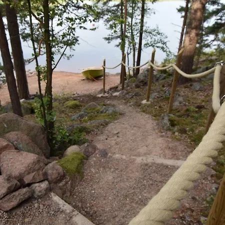 Pyhtaeaen Vuokramoekit * Tuuski