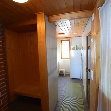 Pyhtaeaen Vuokramoekit * Tuuski