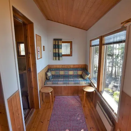 Pyhtaeaen Vuokramoekit *