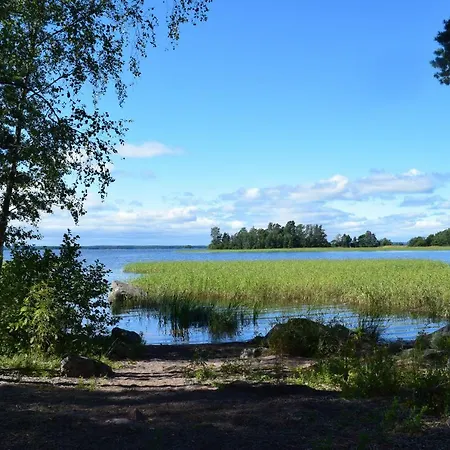 Pyhtaeaen Vuokramoekit Alpesi faház *