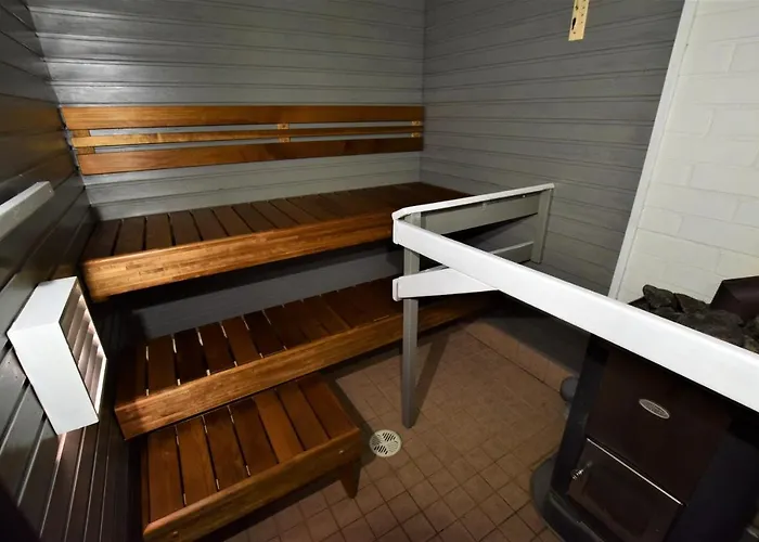 Pyhtaeaen Vuokramoekit Domek alpejski Tuuski