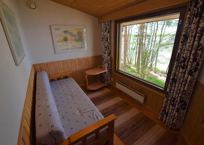 Pyhtaeaen Vuokramoekit * Tuuski