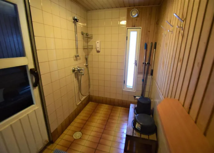 Pyhtaeaen Vuokramoekit * Tuuski