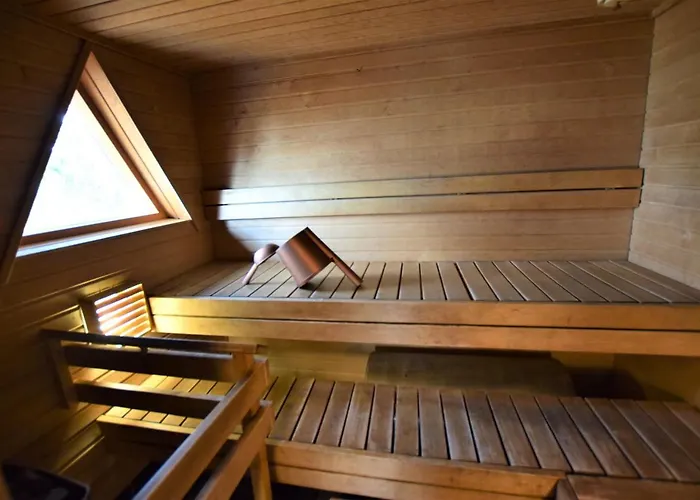 Pyhtaeaen Vuokramoekit Domek alpejski Tuuski