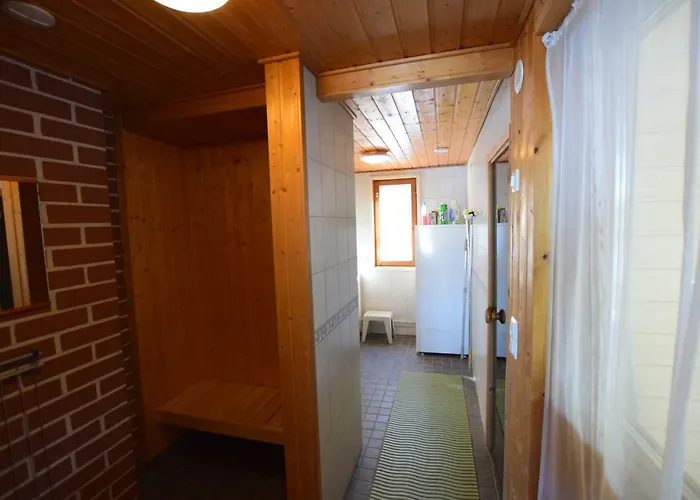 Pyhtaeaen Vuokramoekit * Tuuski