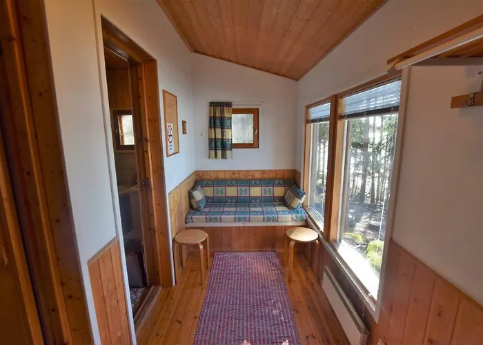 Pyhtaeaen Vuokramoekit *