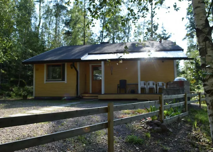 Domek alpejski Pyhtaeaen Vuokramoekit Tuuski