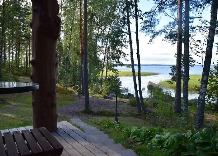 木屋 Pyhtaeaen Vuokramoekit Tuuski