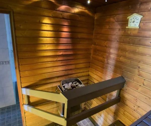 木屋 Pyhtaeaen Vuokramoekit *